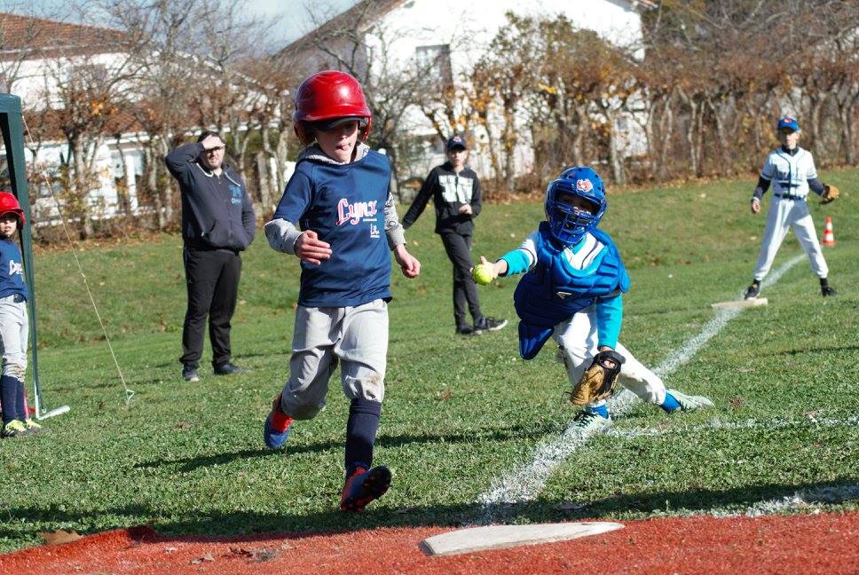 Match 9U baseball beeball Angoulême